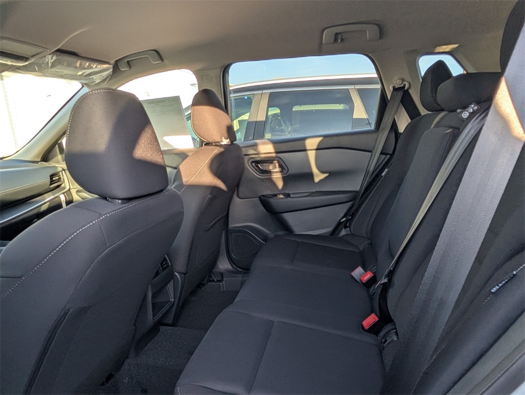 2025 Nissan Rogue S photo 7