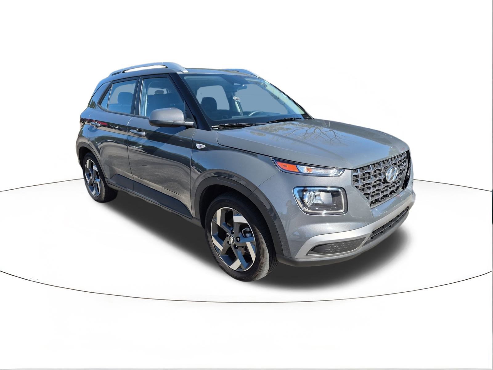 2024 Hyundai Venue SEL's photo