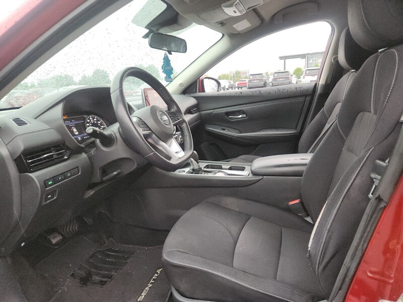 2020 Nissan Sentra SV photo 9