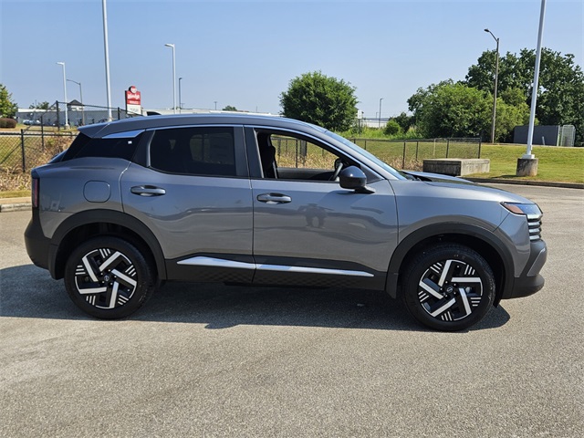 2026 Nissan Kicks SV photo 12