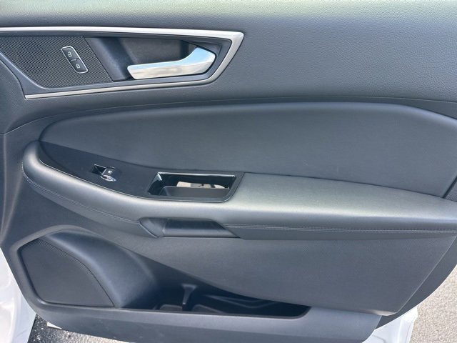 2019 Ford Edge SEL photo 13