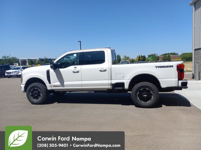 2025 Ford F-350 Platinum photo 6