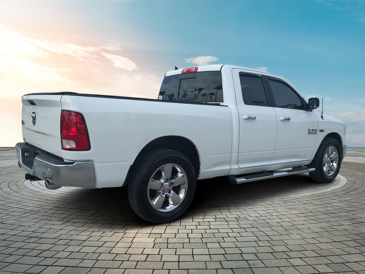 2017 Ram 1500 SLT photo 3