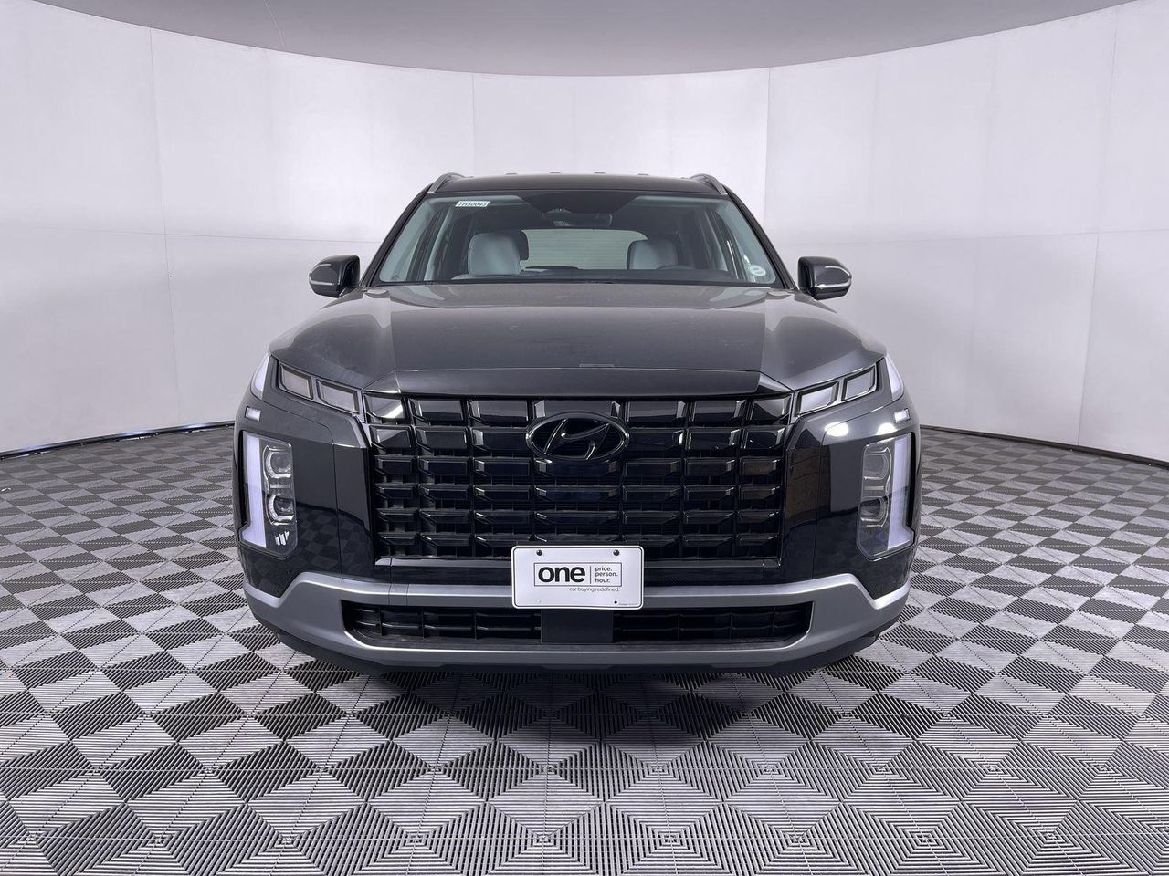 2025 Hyundai Palisade SEL photo 2