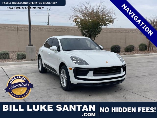 2022 Porsche Macan Base's photo