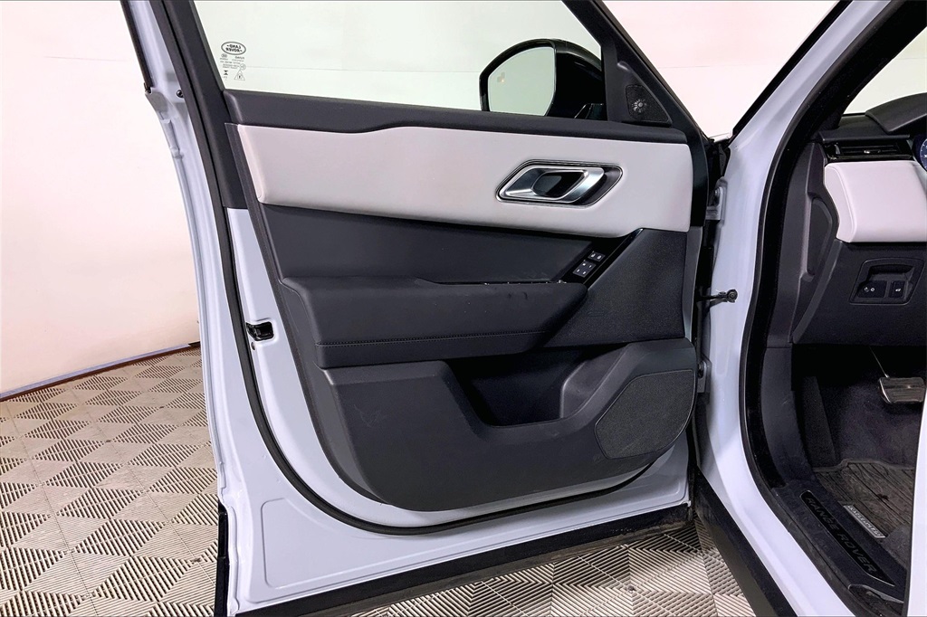 2024 Land Rover Range Rover Velar SE photo 20