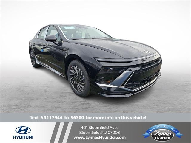 2025 Hyundai Sonata Hybrid