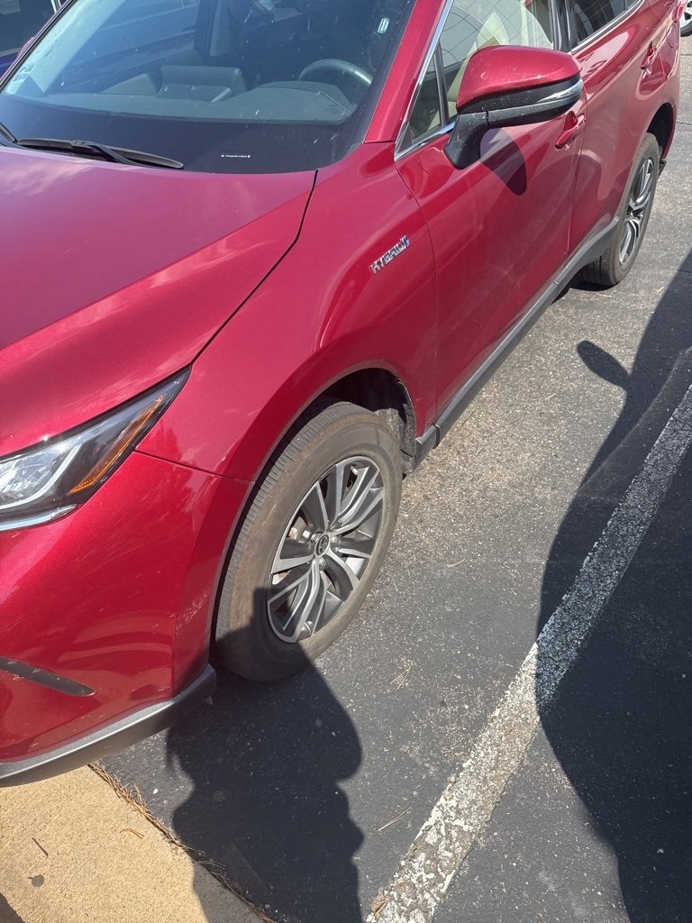Certified 2021 Toyota Venza LE with VIN JTEAAAAH5MJ079608 for sale in Minneapolis, Minnesota