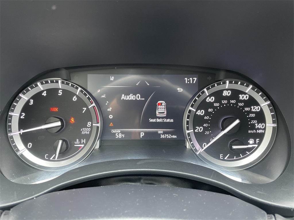 2022 Toyota Highlander XLE photo 22