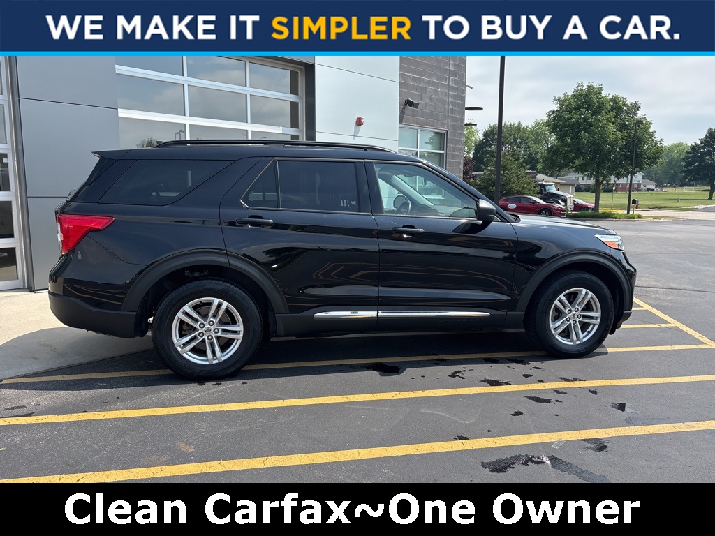 2022 Ford Explorer XLT photo 9