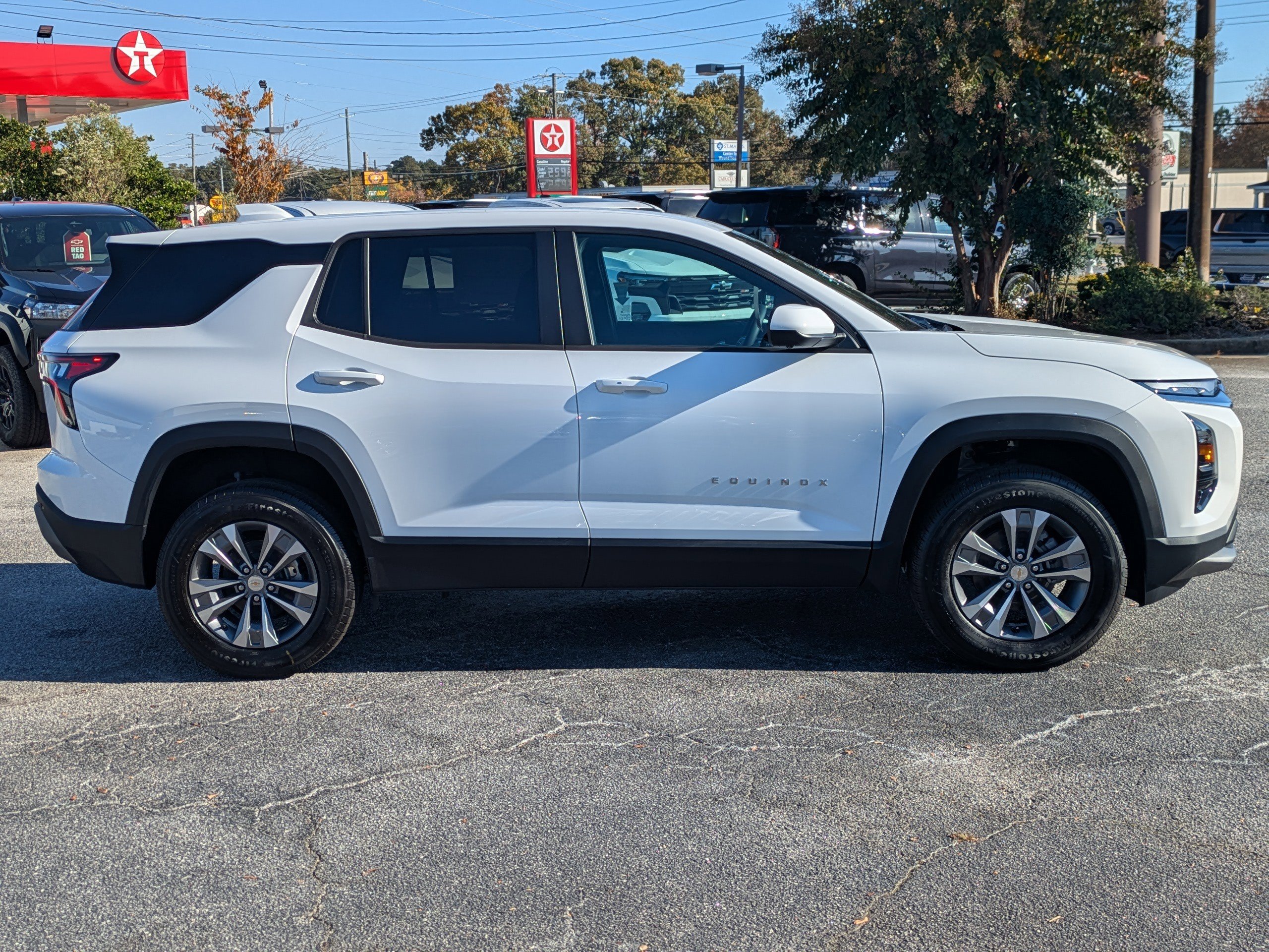 2026 Chevrolet Equinox LT photo 3