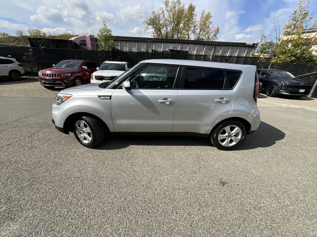 2018 Kia Soul Base photo 3