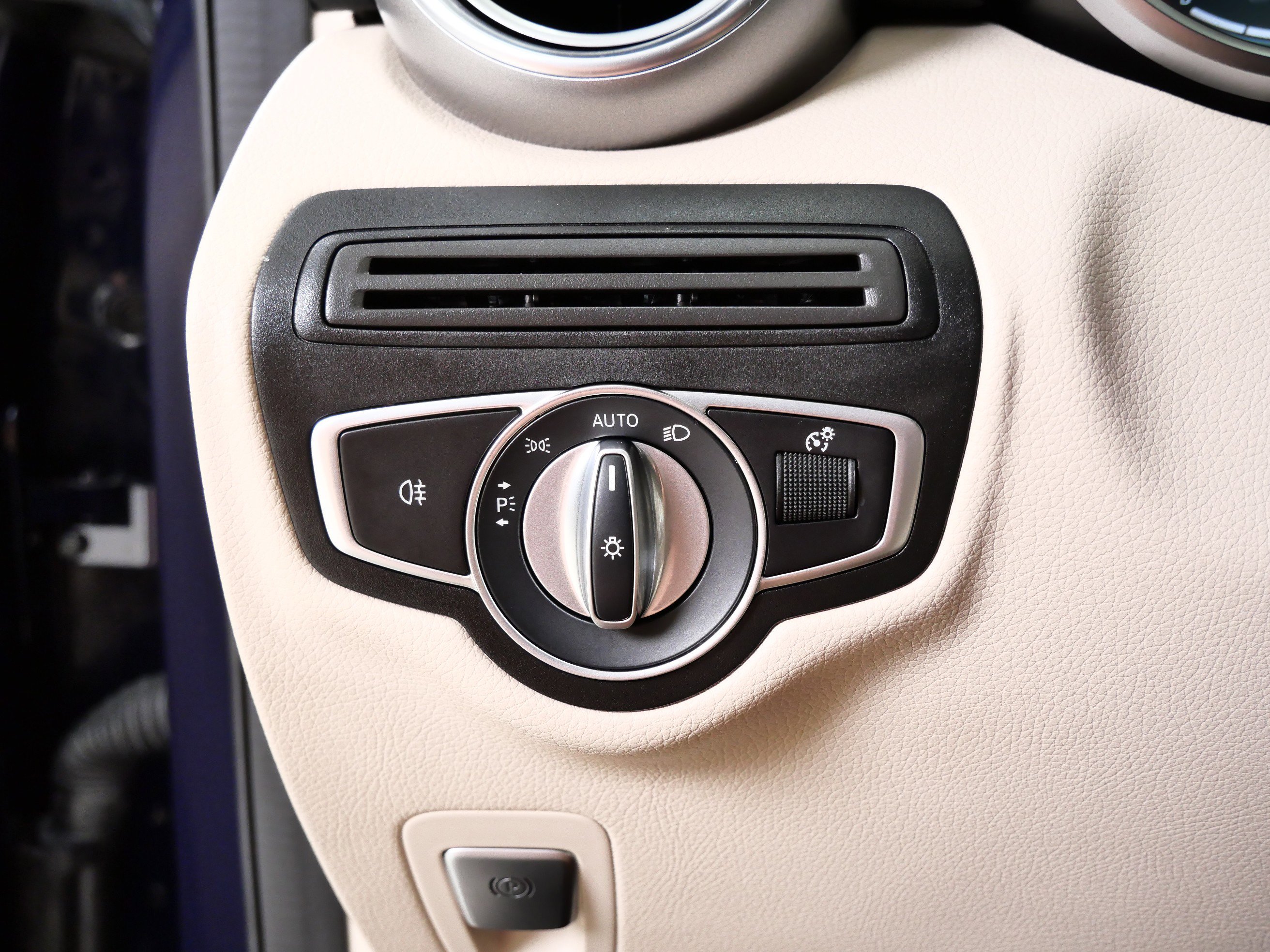 2022 Mercedes Benz GLC 300 4MATIC photo 26