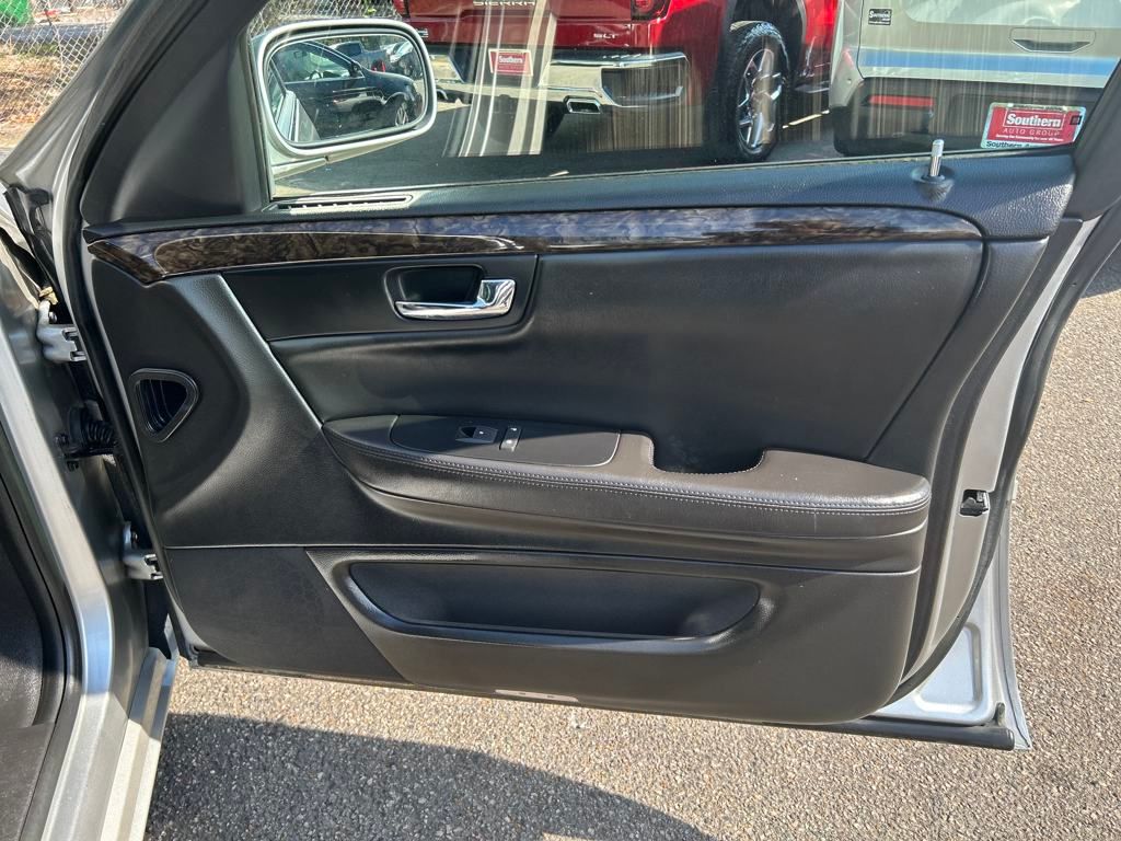 2008 Cadillac DTS Base photo 22