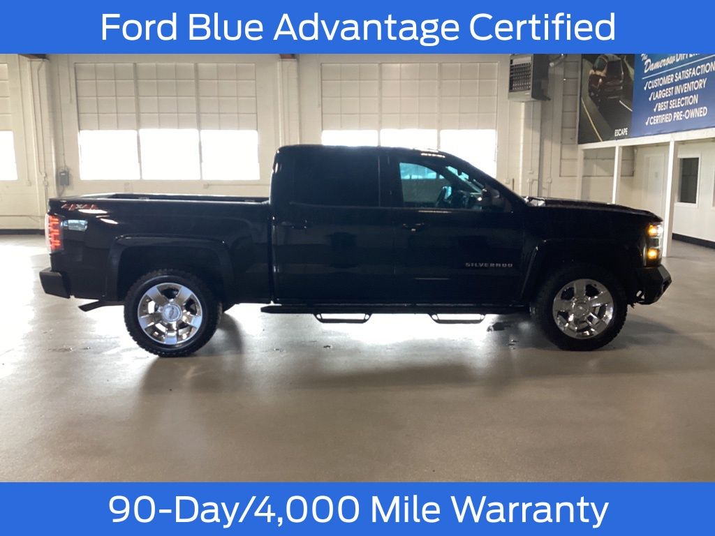 2018 Chevrolet Silverado 1500 LT photo 4