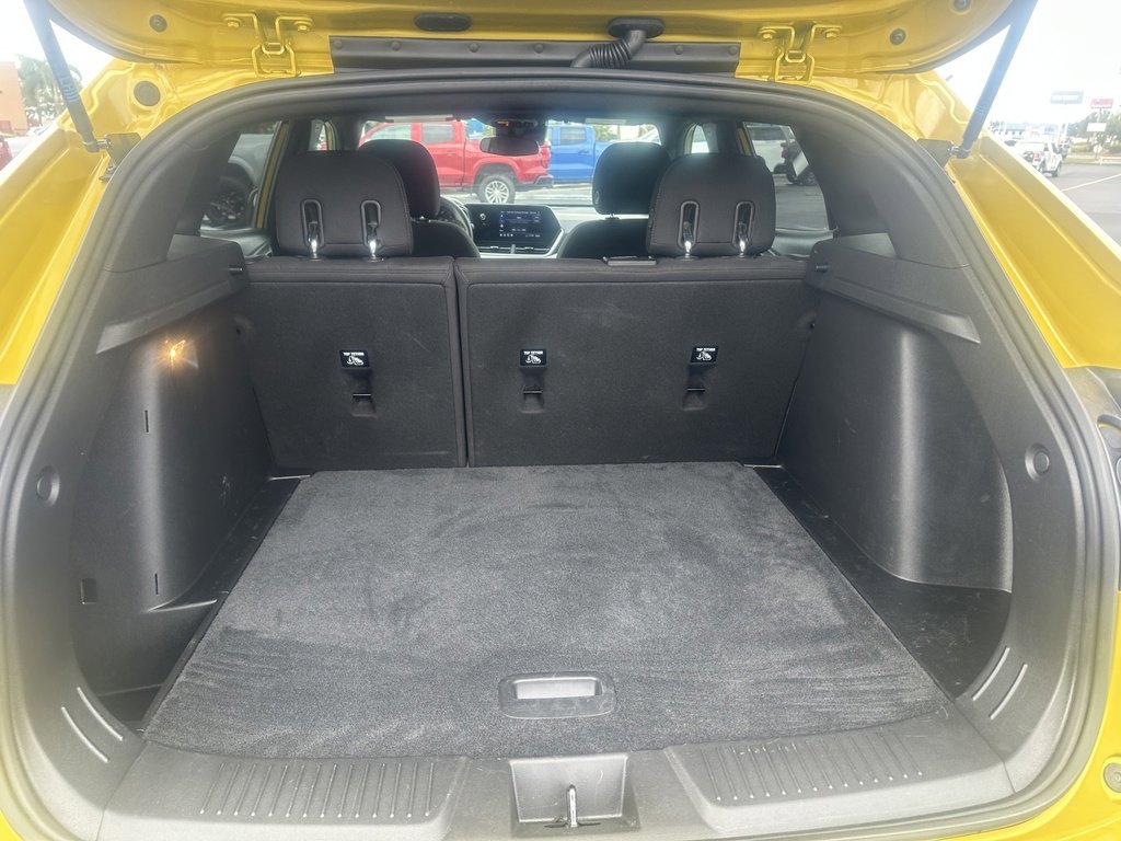 Used 2024 Nitro Yellow Metallic Chevrolet 1RS image 10