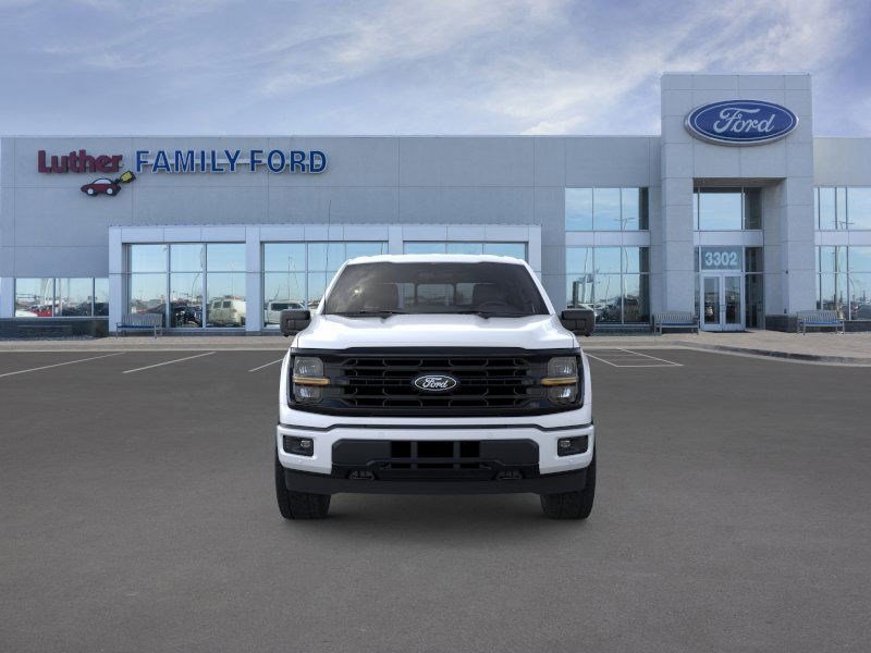 2025 Ford F-150 XLT photo 2