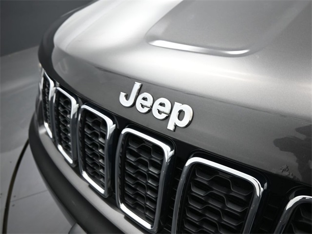 2019 Jeep Grand Cherokee Limited photo 25
