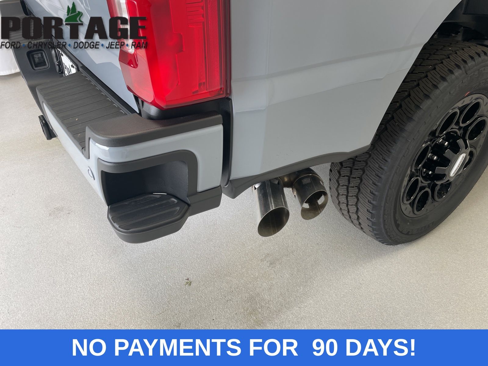 2025 Ford F-250 photo 32