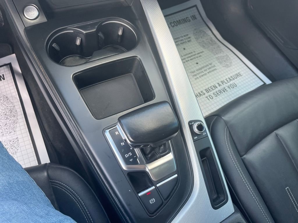 2020 Audi A4 Premium Plus 45 TFSI Quattro S line photo 13