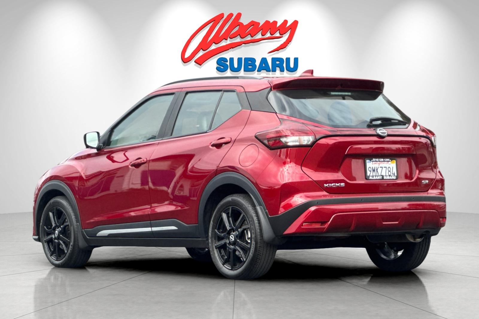 2024 Nissan Kicks SR photo 2