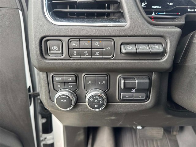 2022 Gmc Yukon XL AT4 photo 21