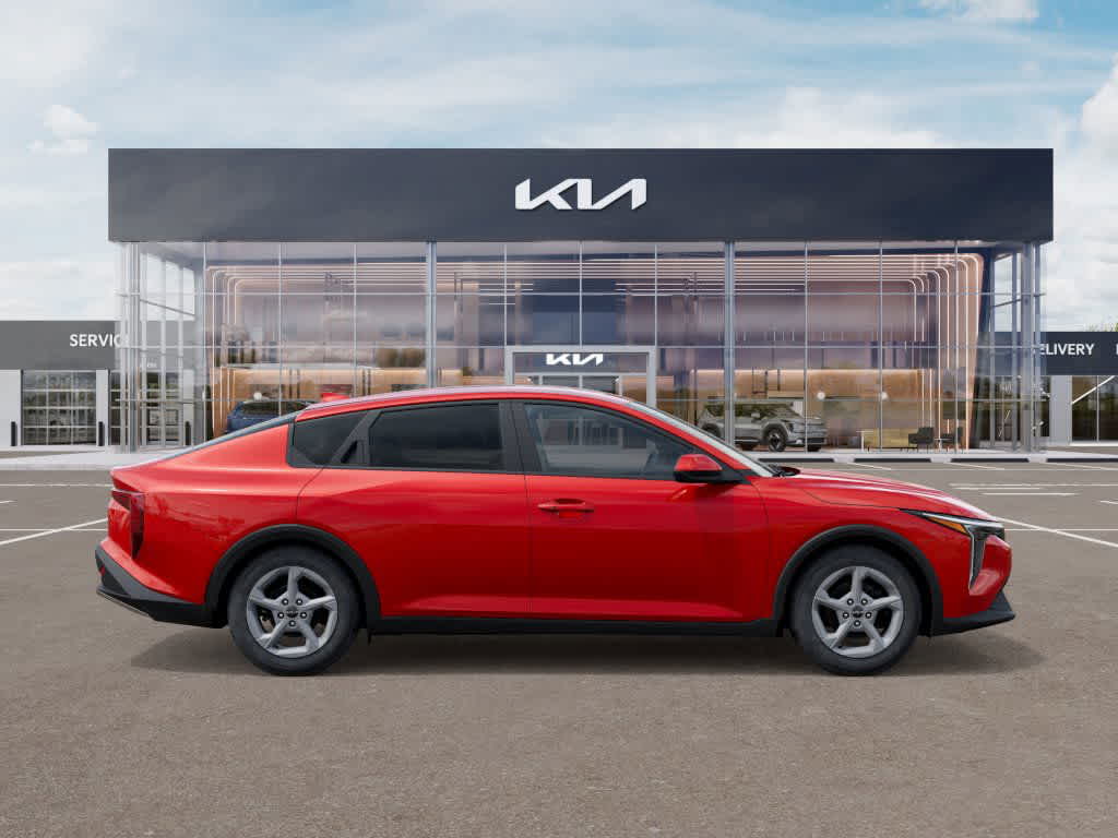 2025 Kia K4 LXS photo 6