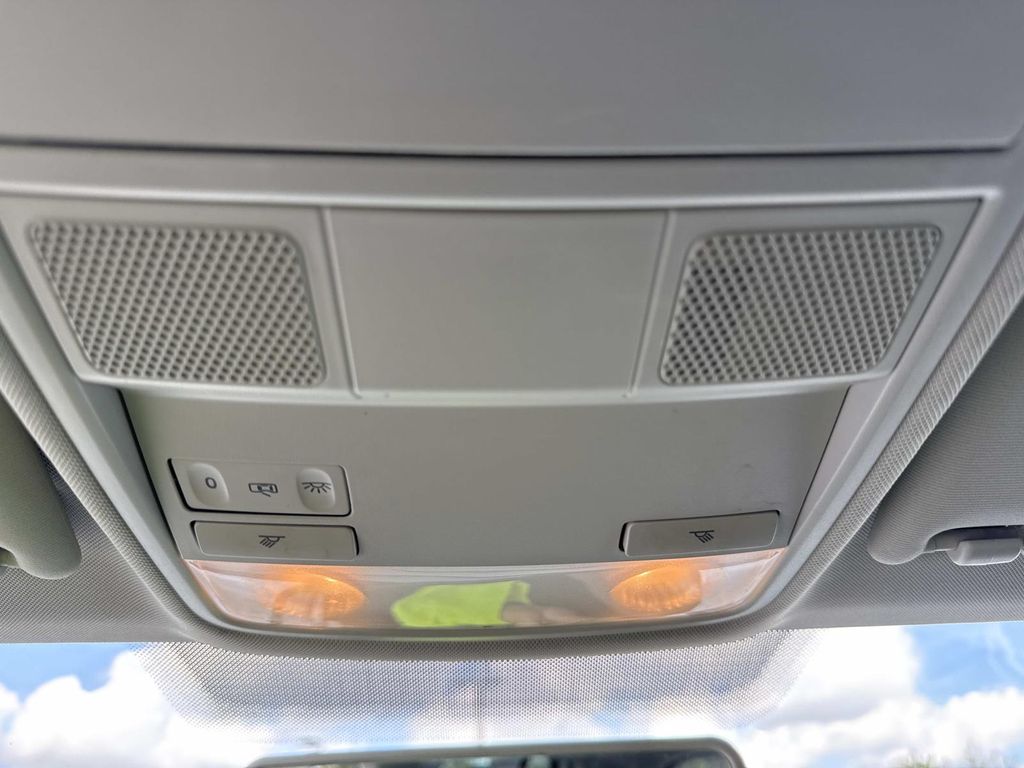 2017 Volkswagen Tiguan S photo 31
