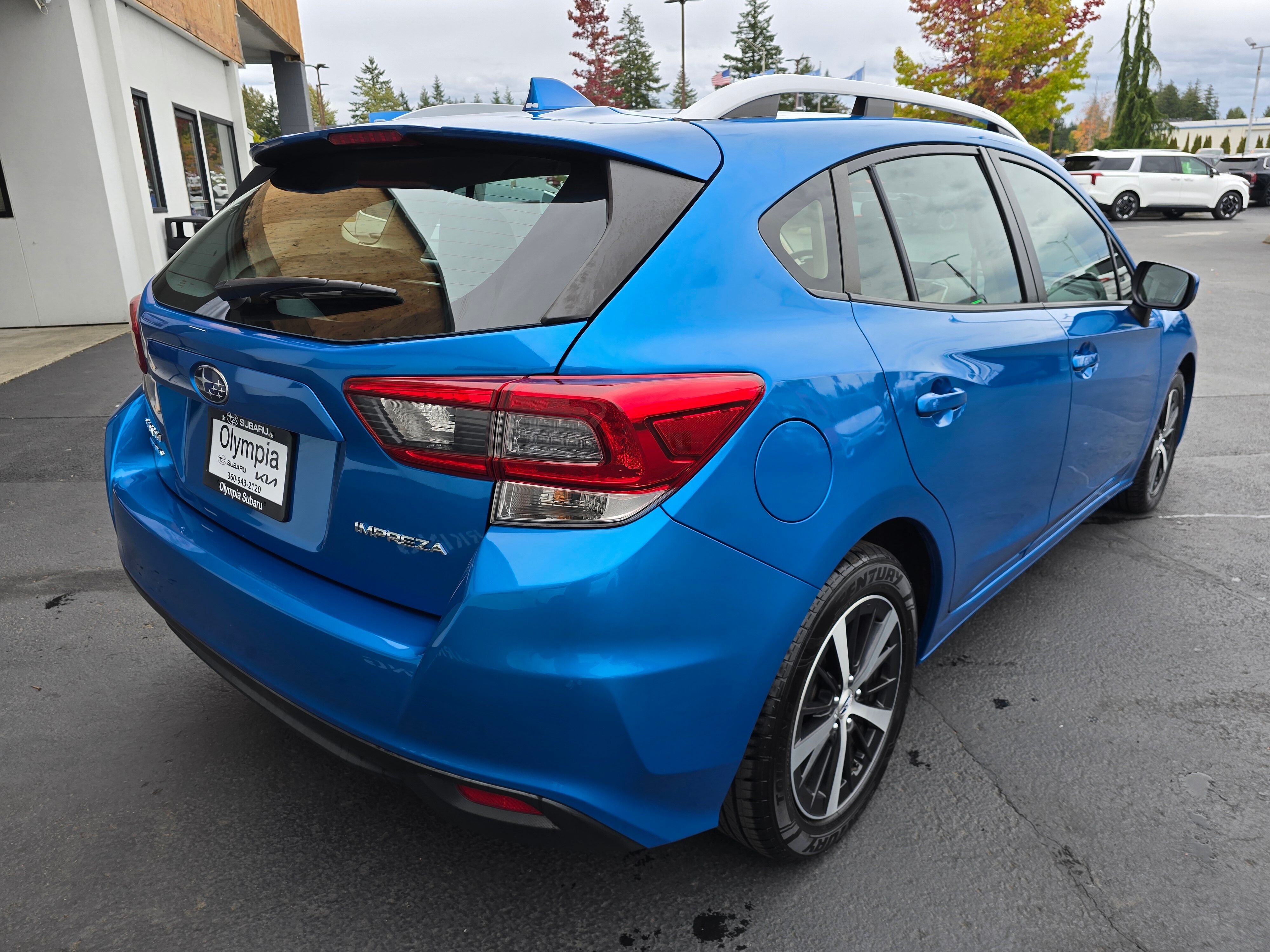 2023 Subaru Impreza Premium photo 4