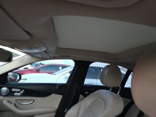 2016 Mercedes Benz C 300 photo 10