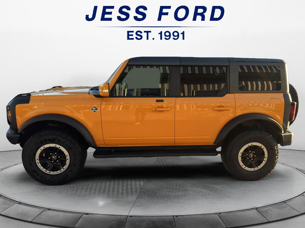 2021 Ford Bronco 4-Door Outer Banks's photo