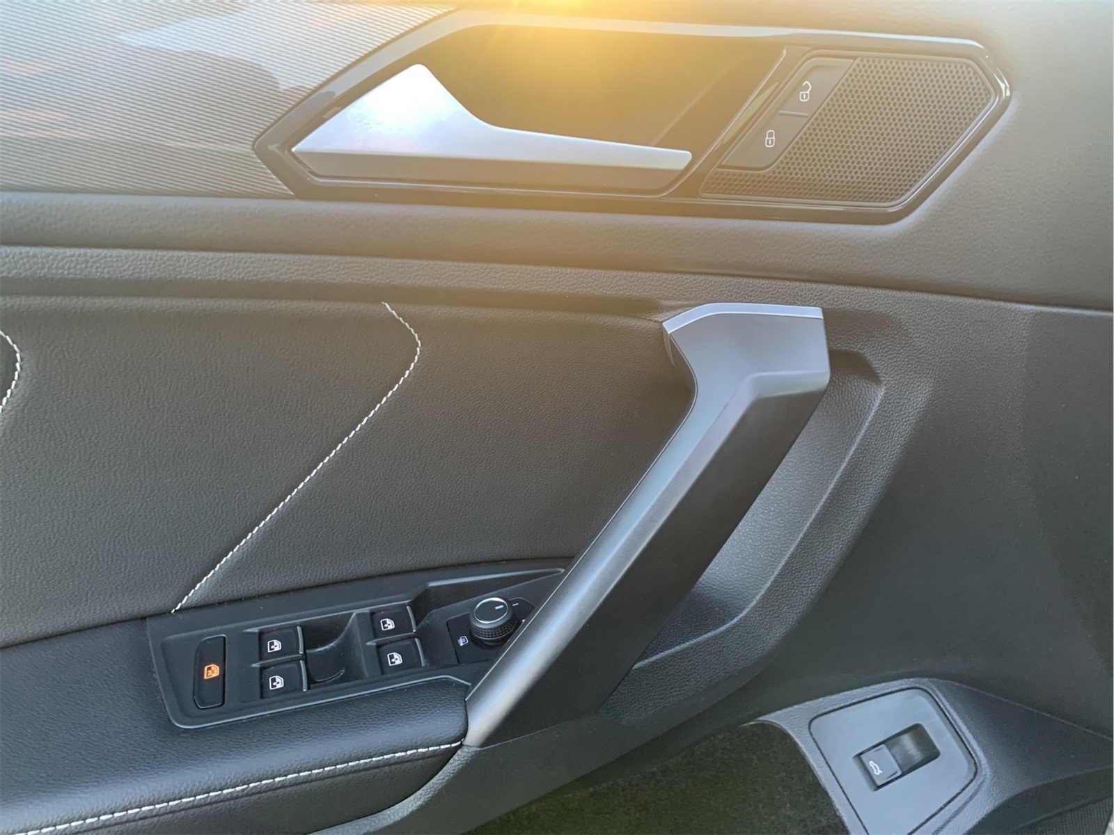 2024 Volkswagen Tiguan SE Wolfsburg Edition photo 11