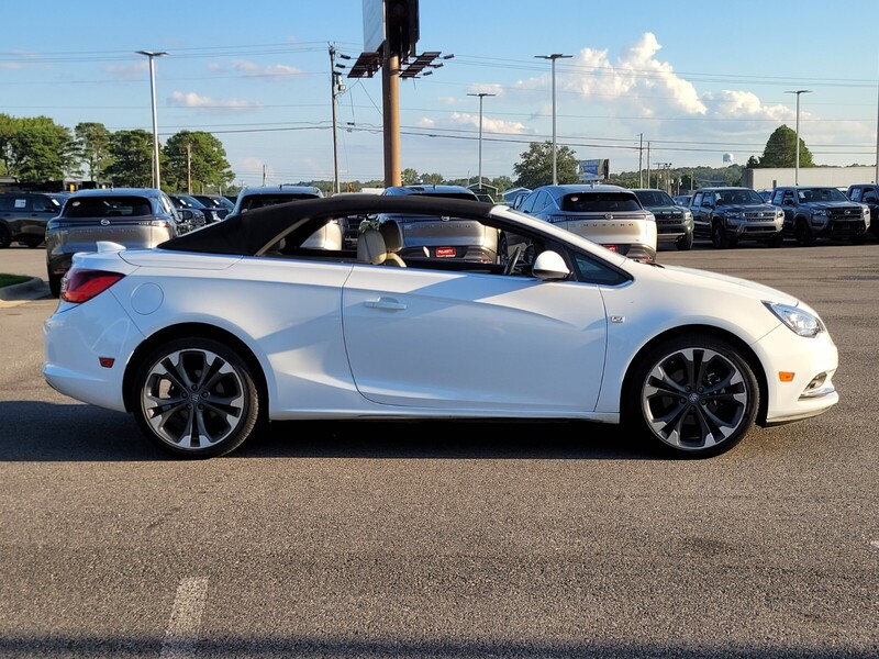 2017 Buick Cascada Premium photo 2