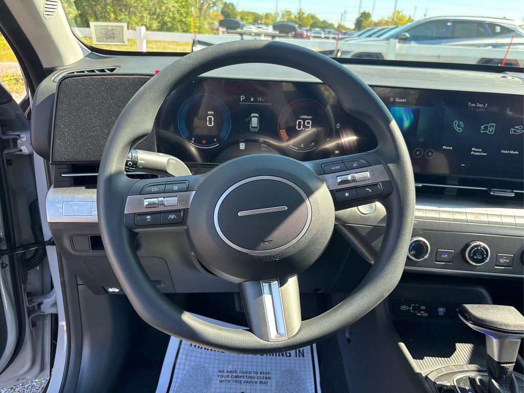 2026 Hyundai Kona SE photo 13