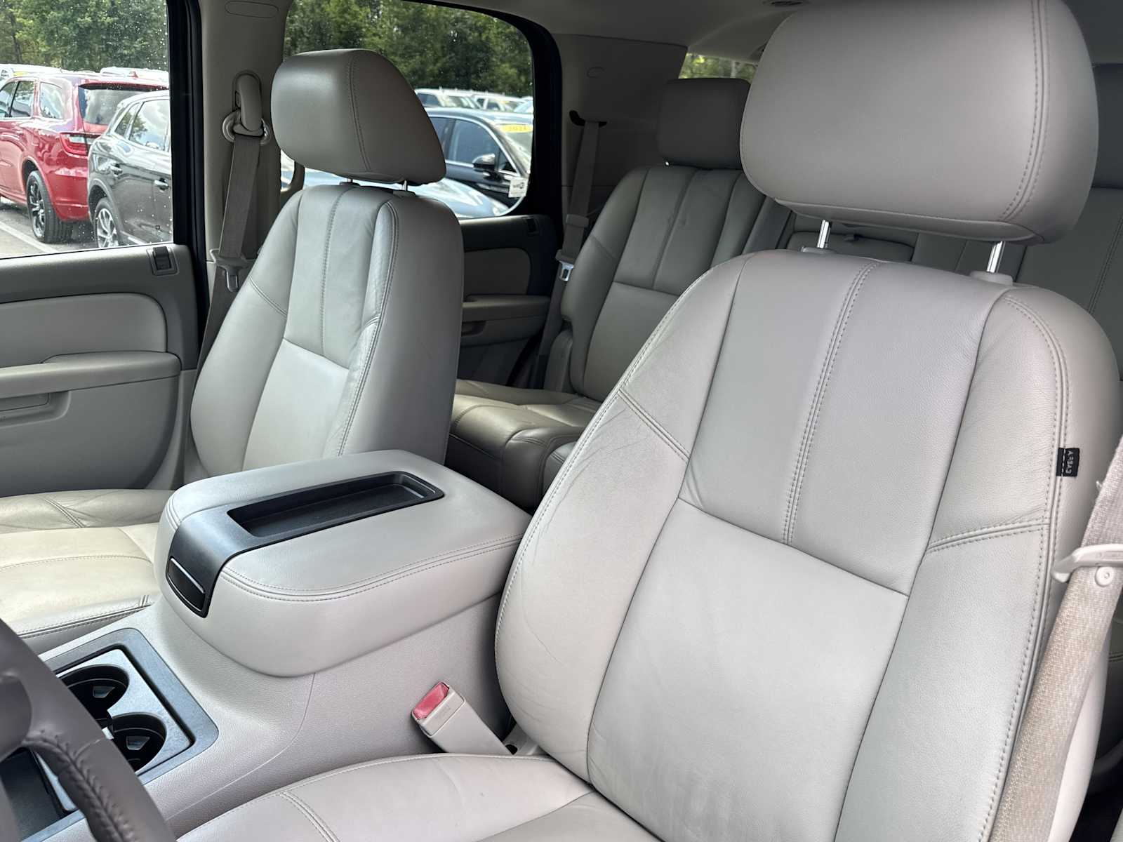 2011 Chevrolet Tahoe LT photo 15