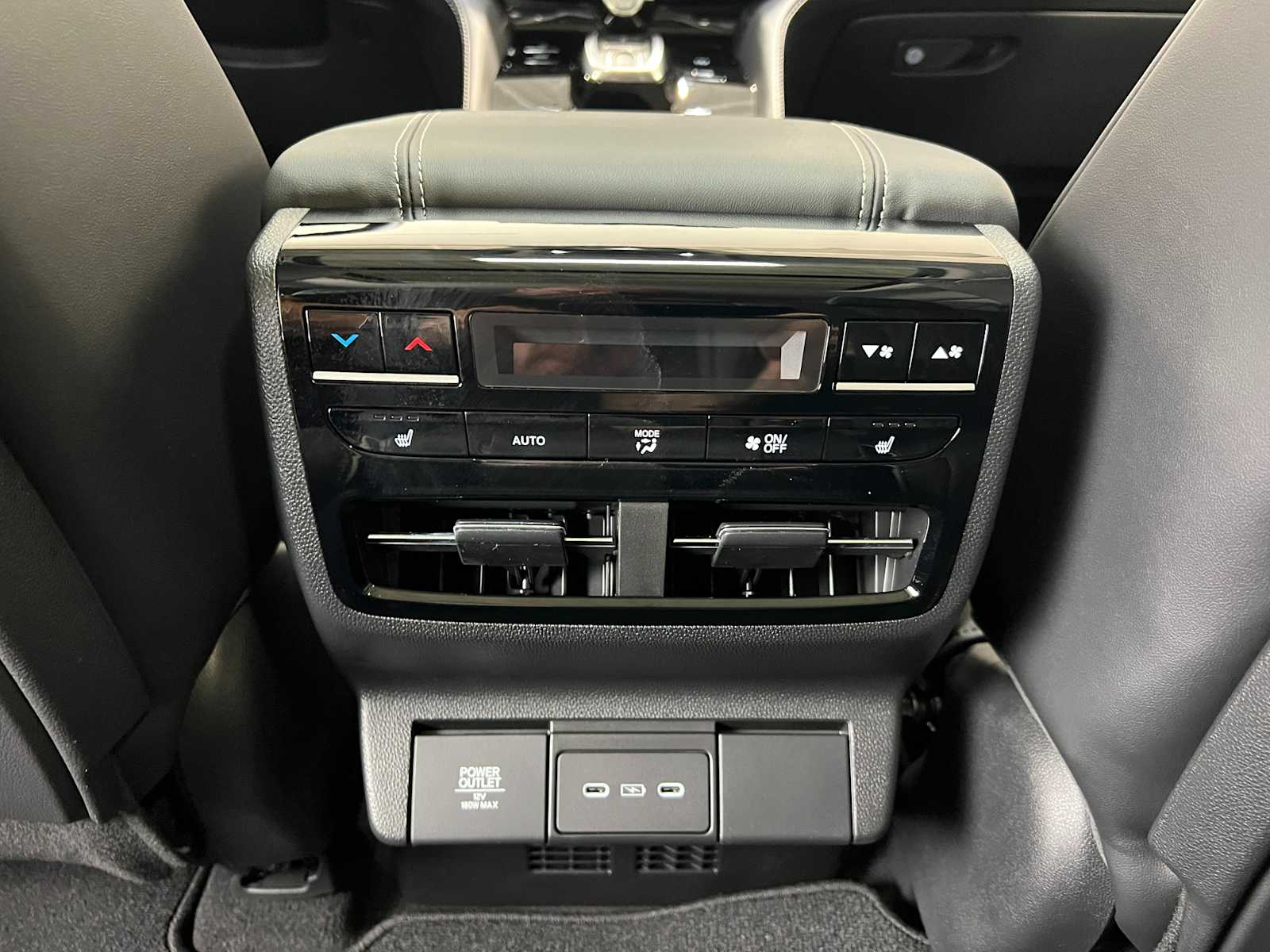 2026 Acura MDX SH-AWD Advance photo 28