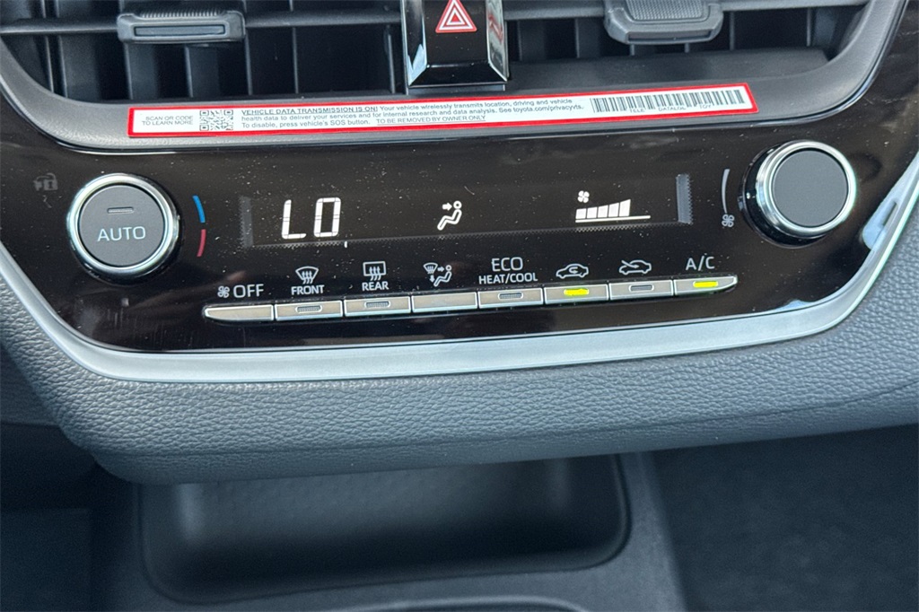 2025 Toyota Corolla LE photo 16