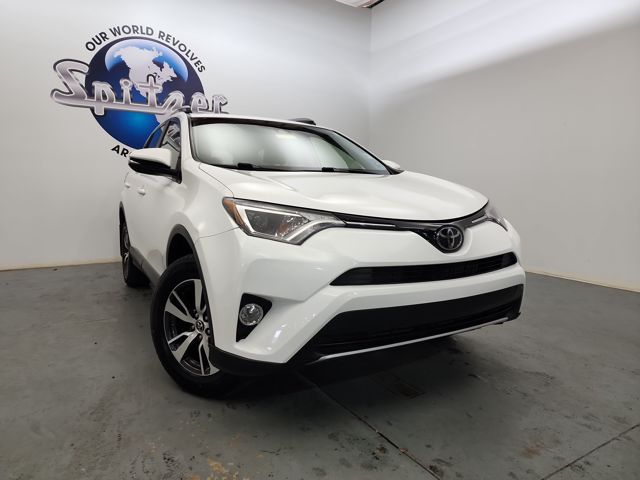 2018 Toyota RAV4 Adventure XLE photo 2