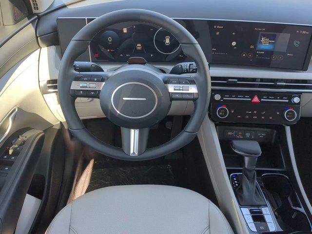 2025 Hyundai Tucson SEL Convenience photo 14