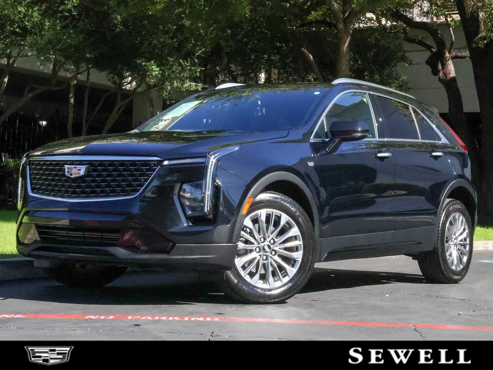 2024 Cadillac XT4 Premium Luxury's photo