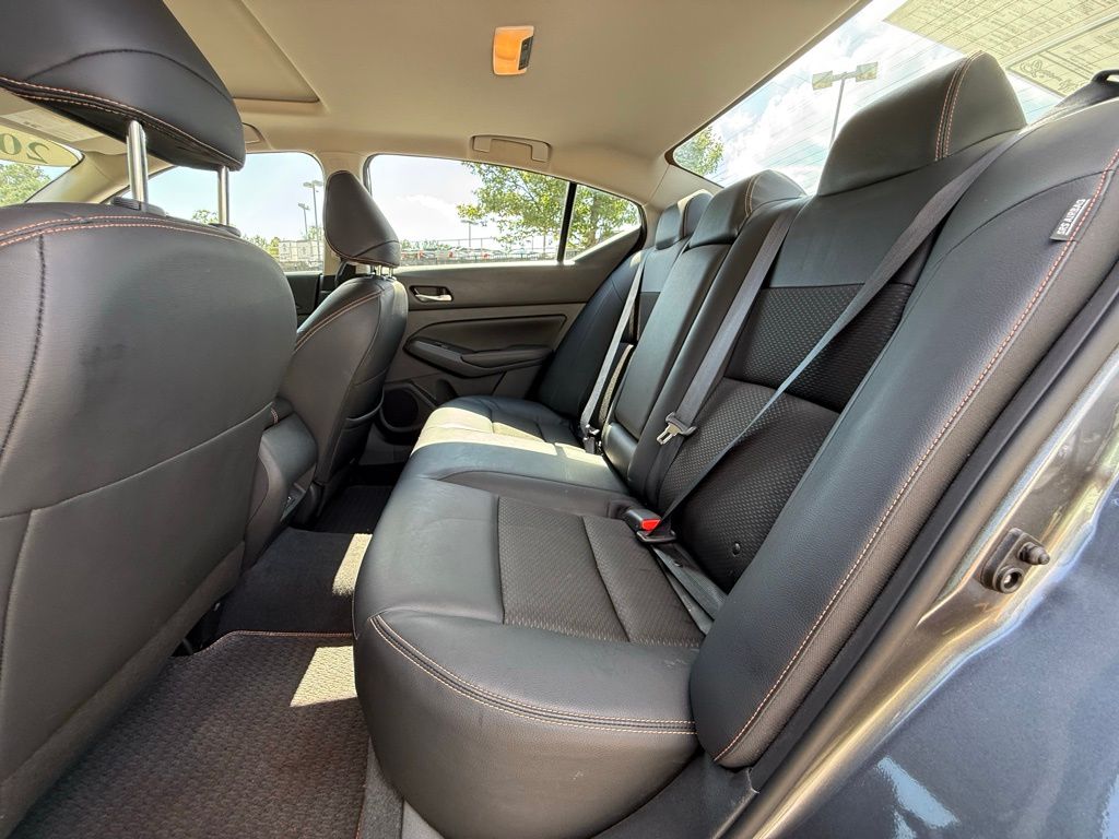2022 Nissan Altima 2.5 SR photo 20