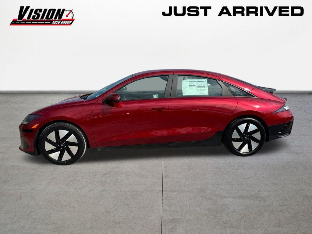 2025 Hyundai Ioniq SE photo 8