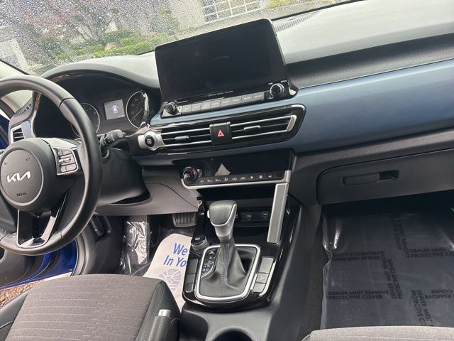 2023 Kia Seltos S photo 6