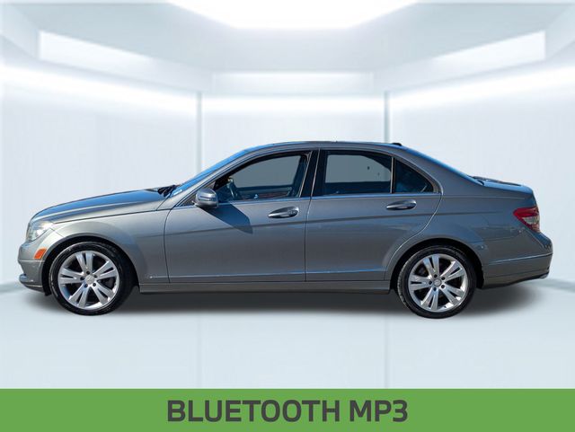 2011 Mercedes Benz C 300 photo 2