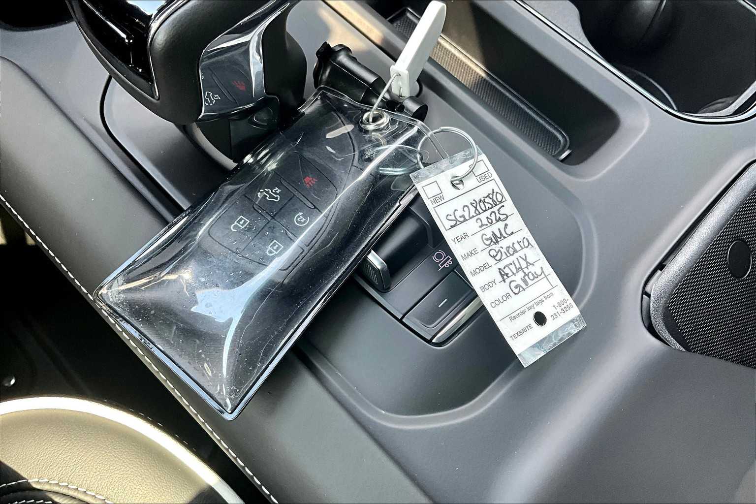 2025 Gmc Sierra 1500 AT4X photo 14