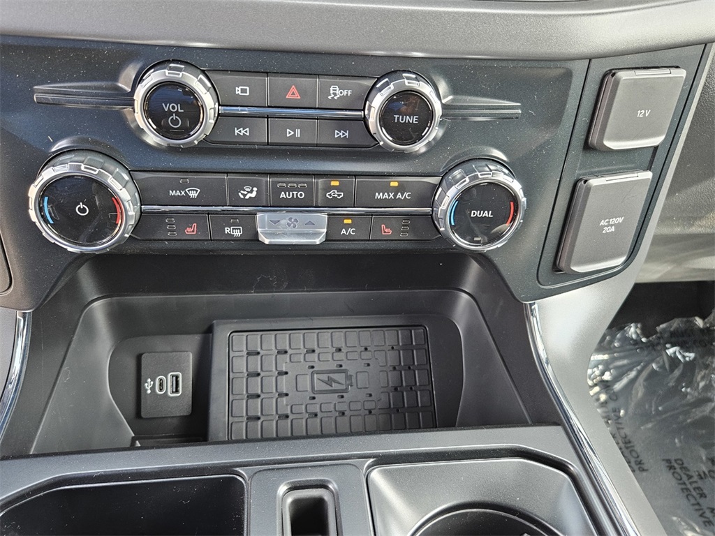 2025 Ford F-150 XLT photo 20