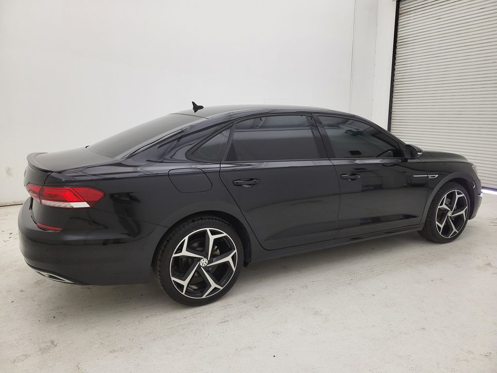 2020 Volkswagen Passat 2.0T R-Line photo 15