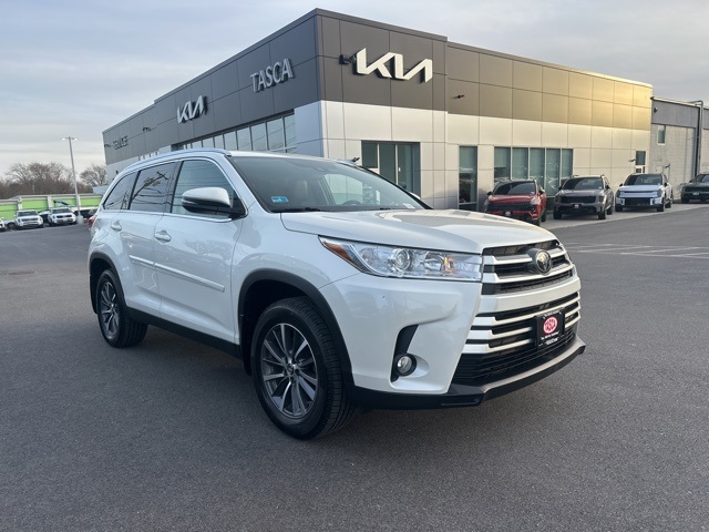 2019 Toyota Highlander XLE's photo