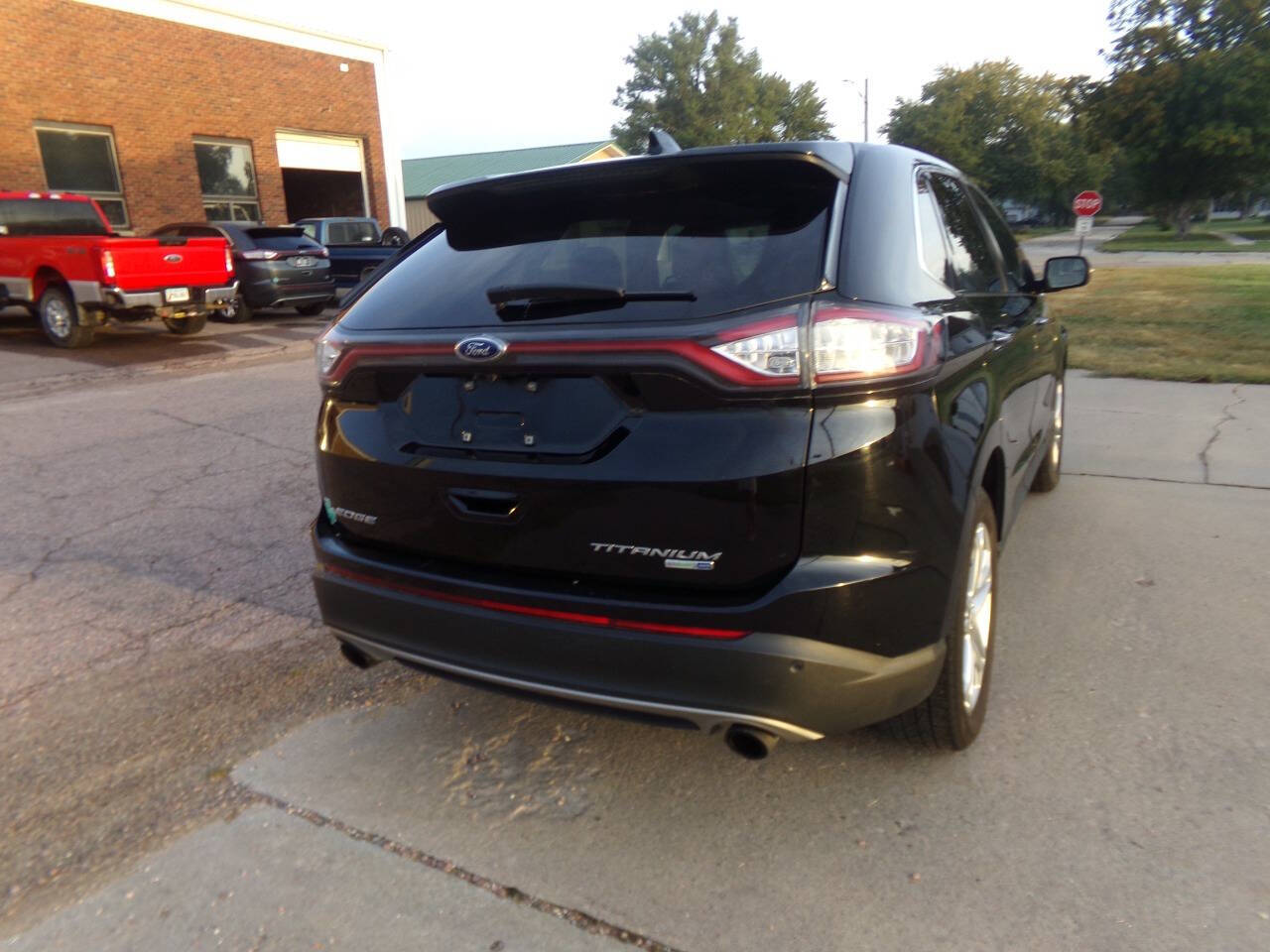 2018 Ford Edge Titanium photo 4