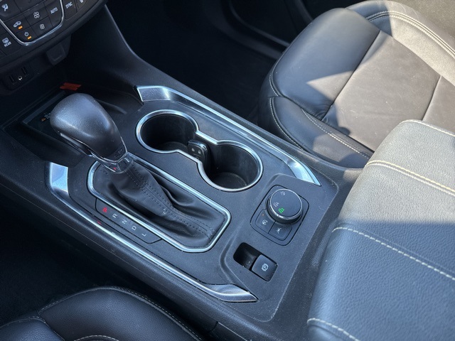 2022 Chevrolet Traverse Leather photo 28